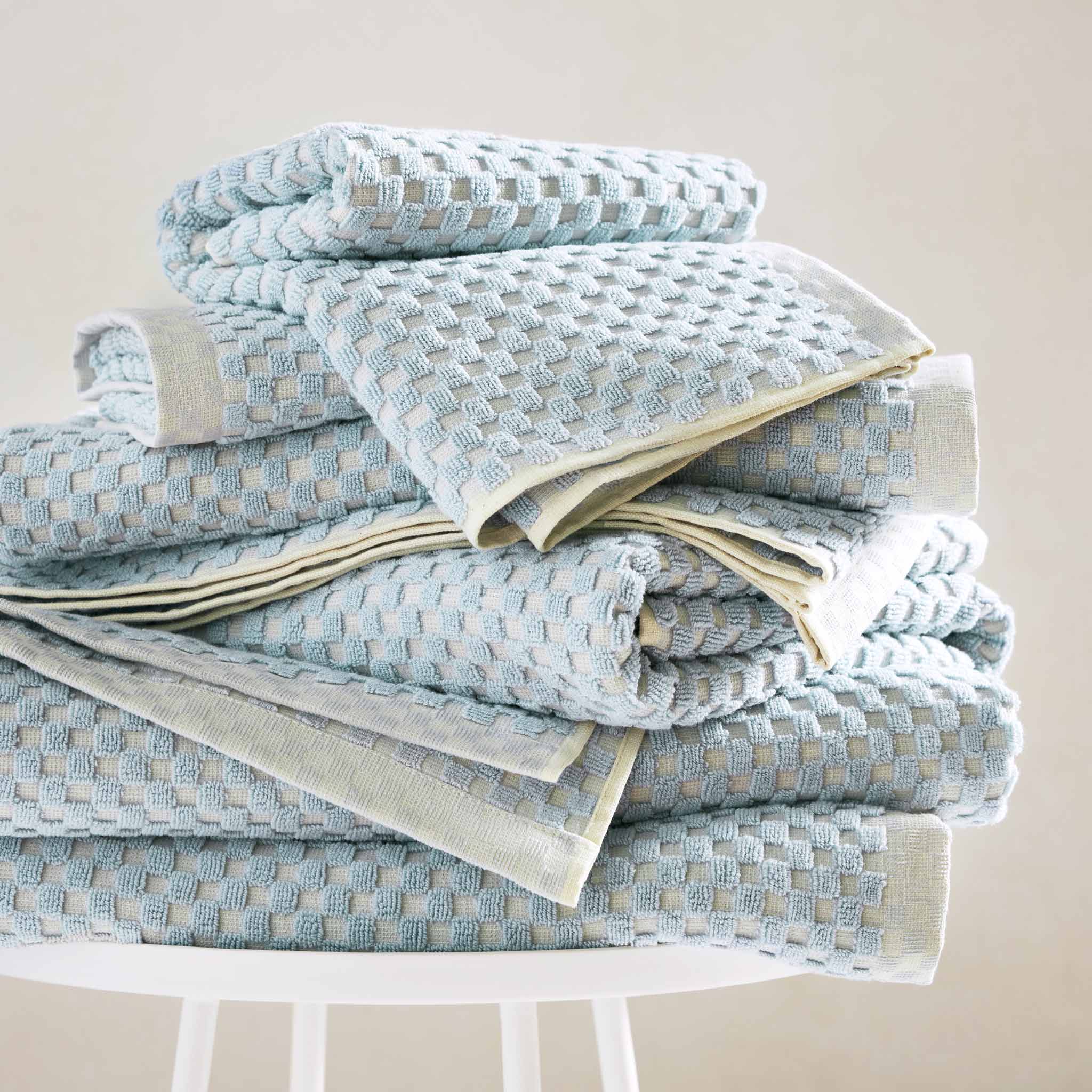 Checkered Jacquard Bath Sheets Set of 2 - Last Call - Image 9