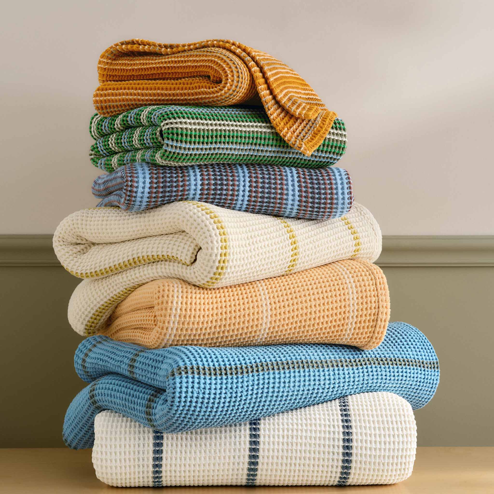 Dreamweave Waffle Throw Blanket - Image 71