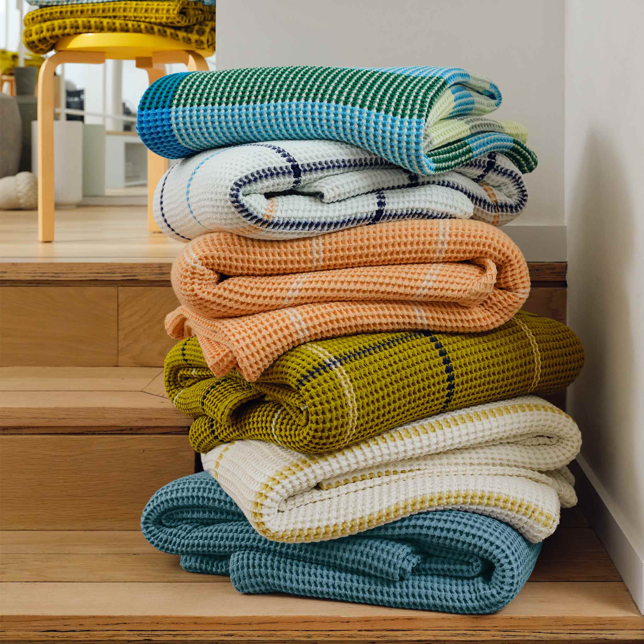Dreamweave Waffle Throw Blanket - Image 79