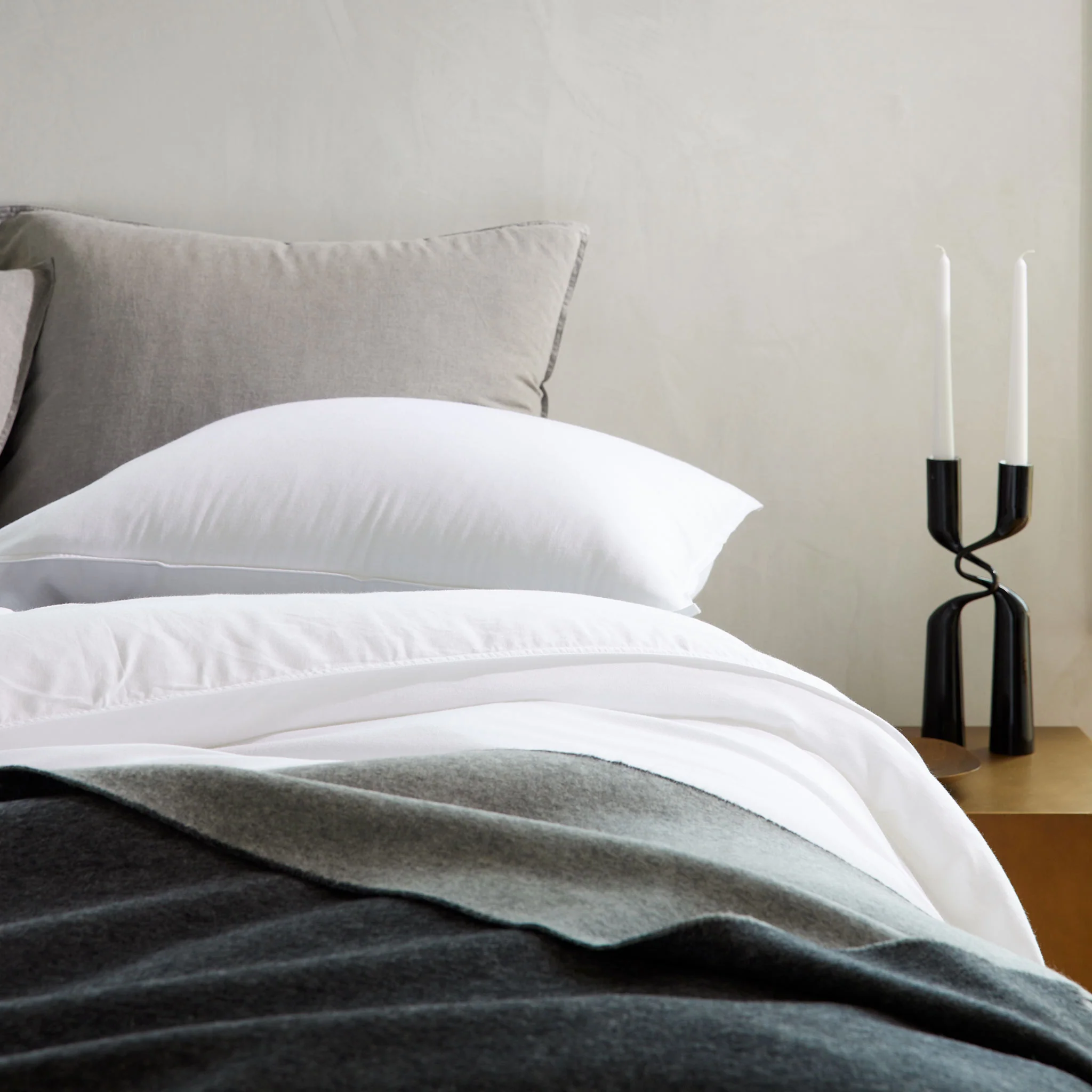 Heathered Cashmere Pillowcase Set - Image 34