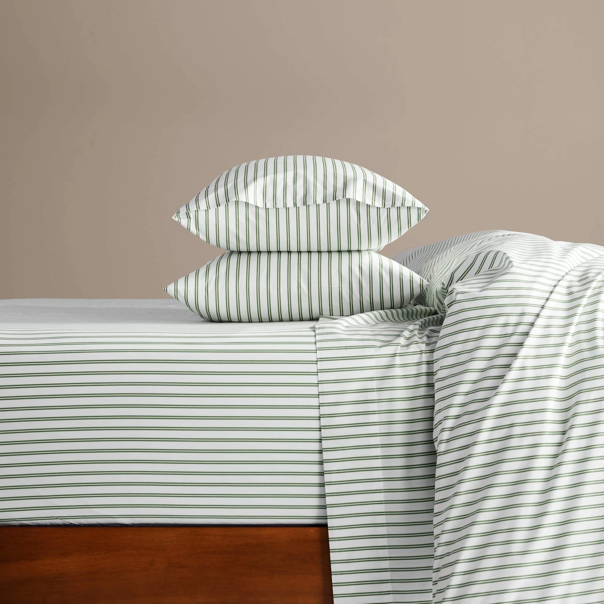 Luxe Sateen Fitted Sheet - Image 42