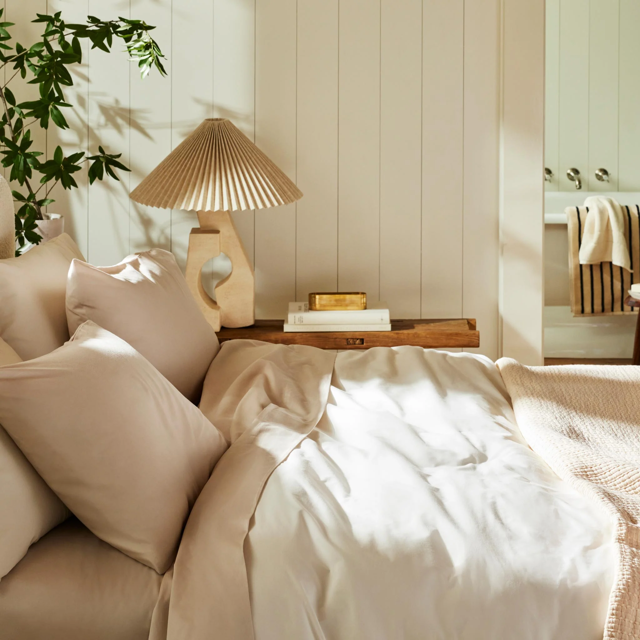 Luxe Sateen No Flat Sheet Set Bundle - Image 17