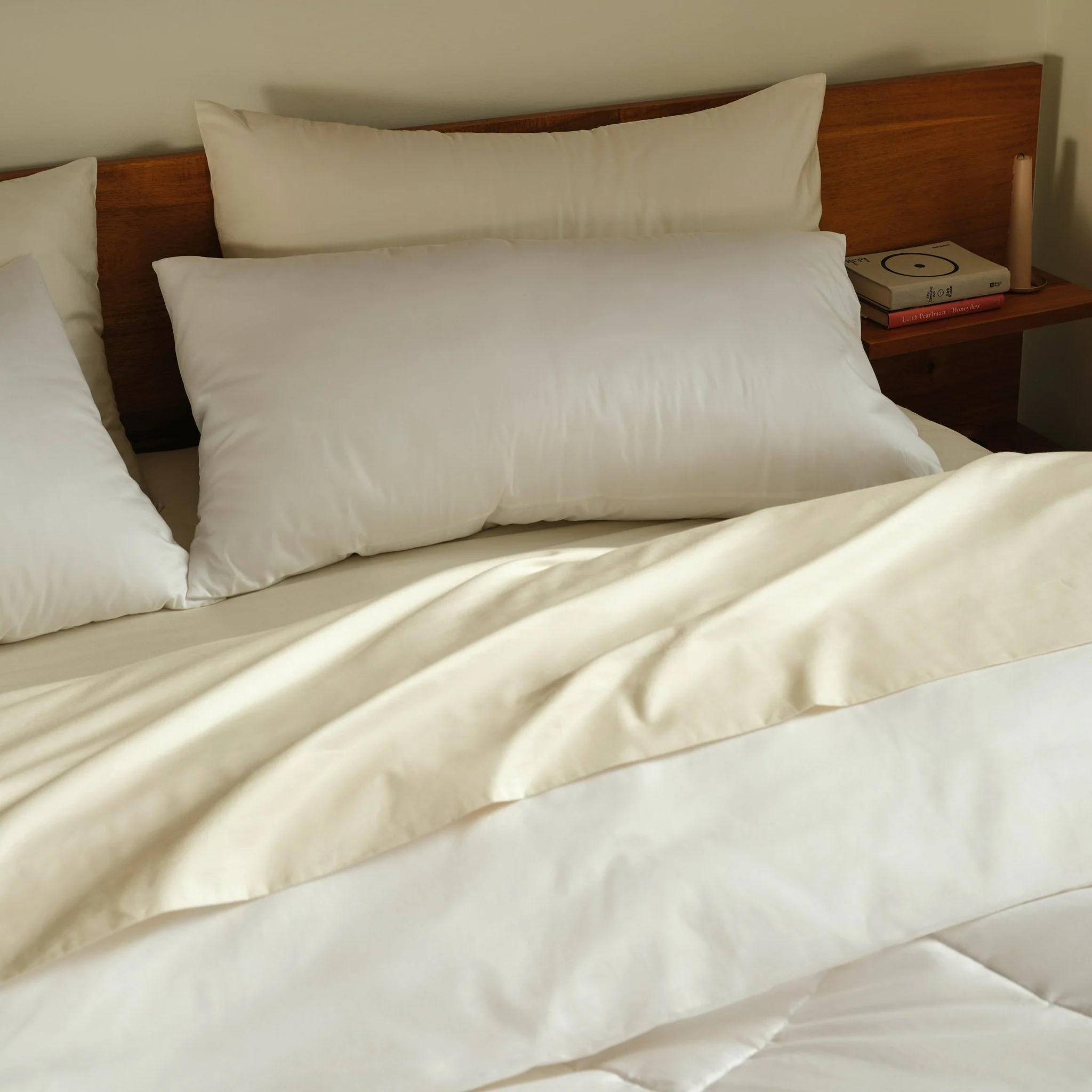 Luxe Sateen No Flat Sheet Set Bundle - Image 33