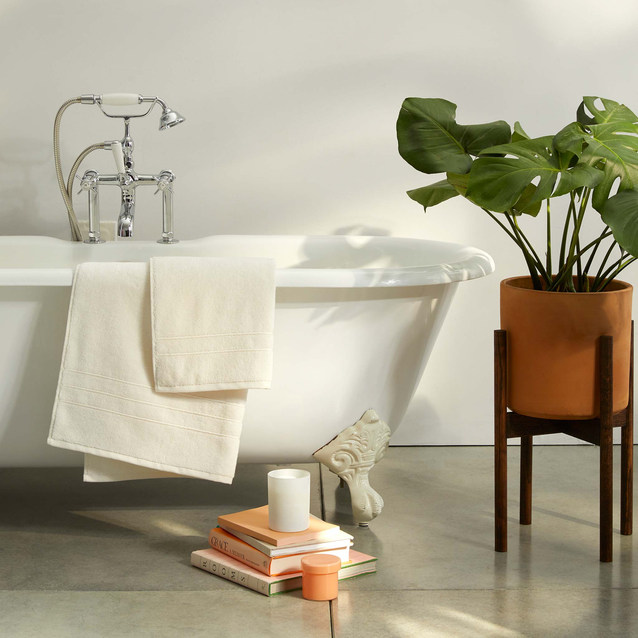 Rewards Super-Plush Hand Towels Set of 2 - Image 24