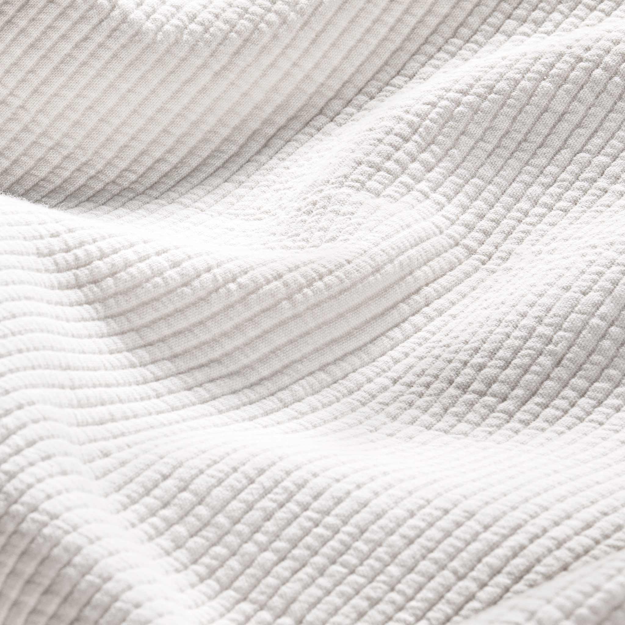 Ribbed Matelasse Quilt - Image 9