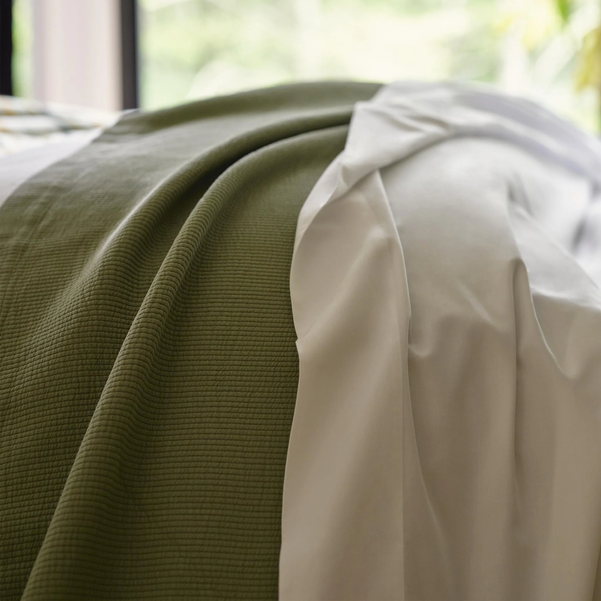 Ribbed Matelasse Quilt Set - Image 17