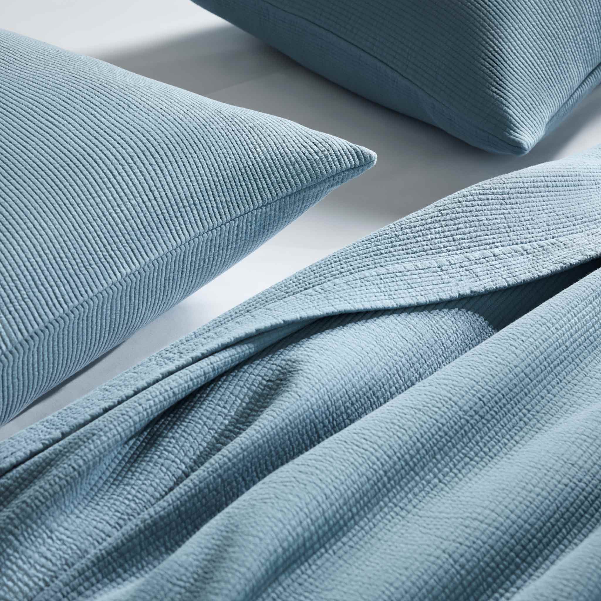 Ribbed Matelasse Quilt Set - Image 24