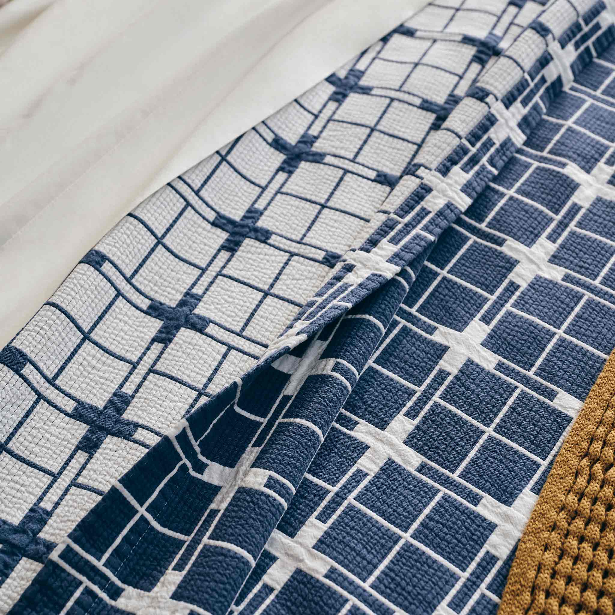 Ribbed Matelasse Quilt Set - Image 39