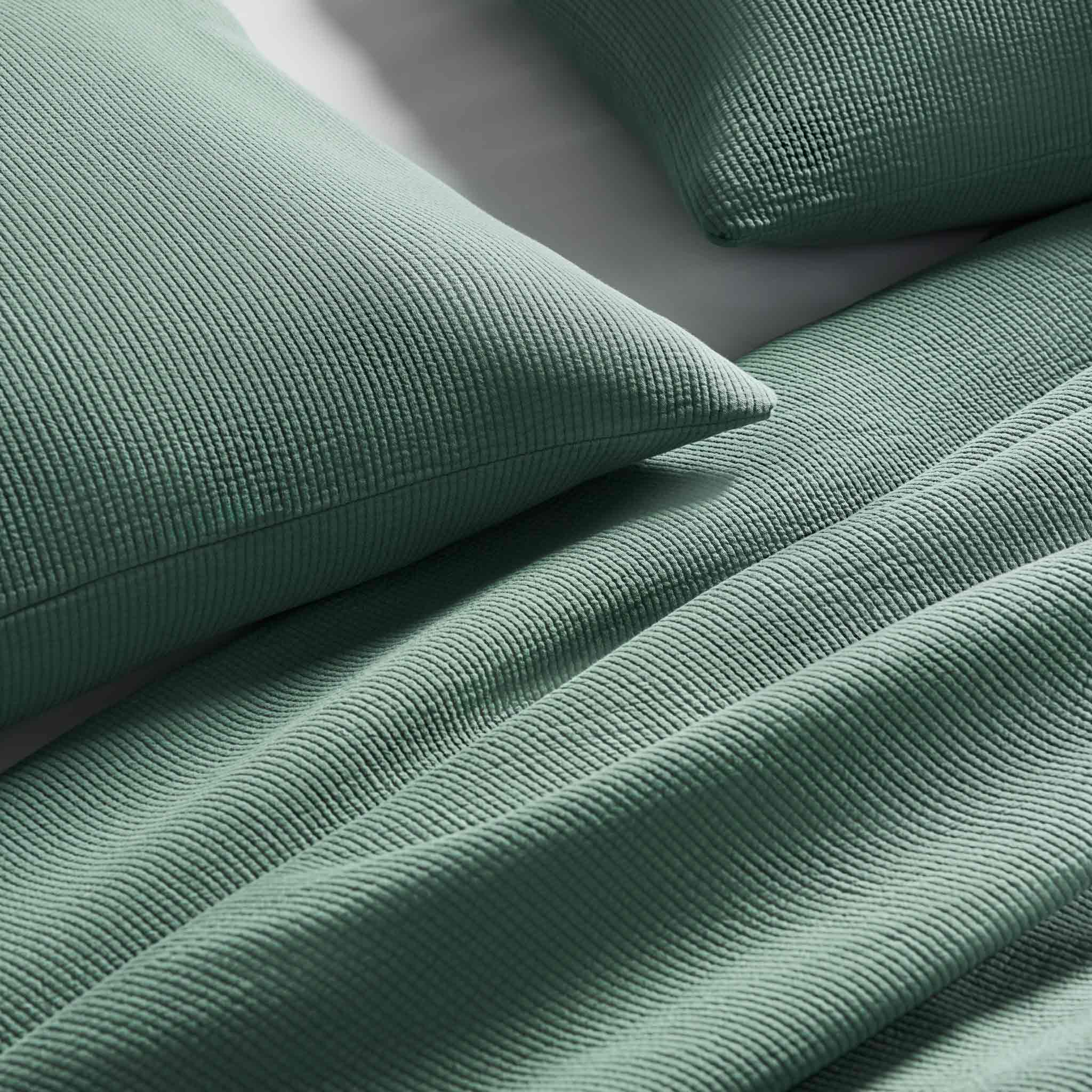 Ribbed Matelasse Quilt - Image 27