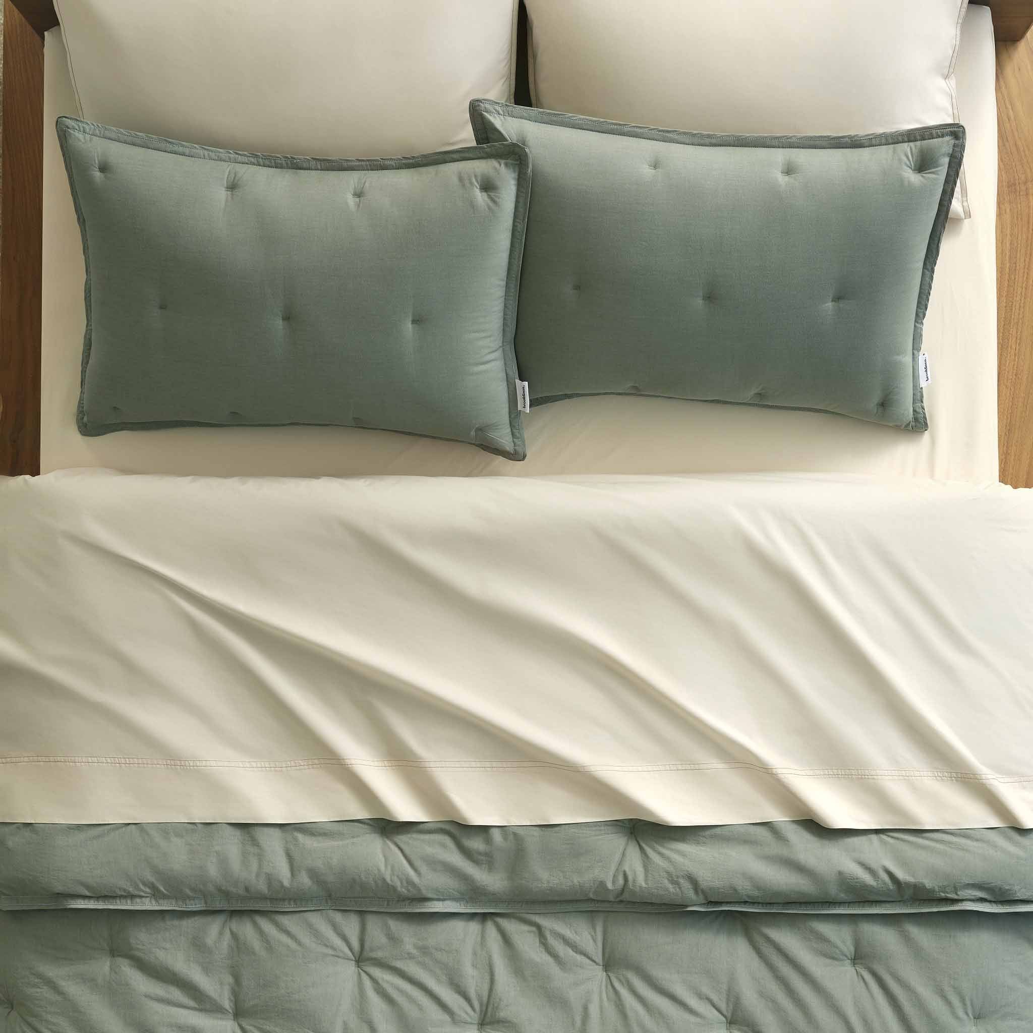 Washed Classic Percale Comforter - Image 9