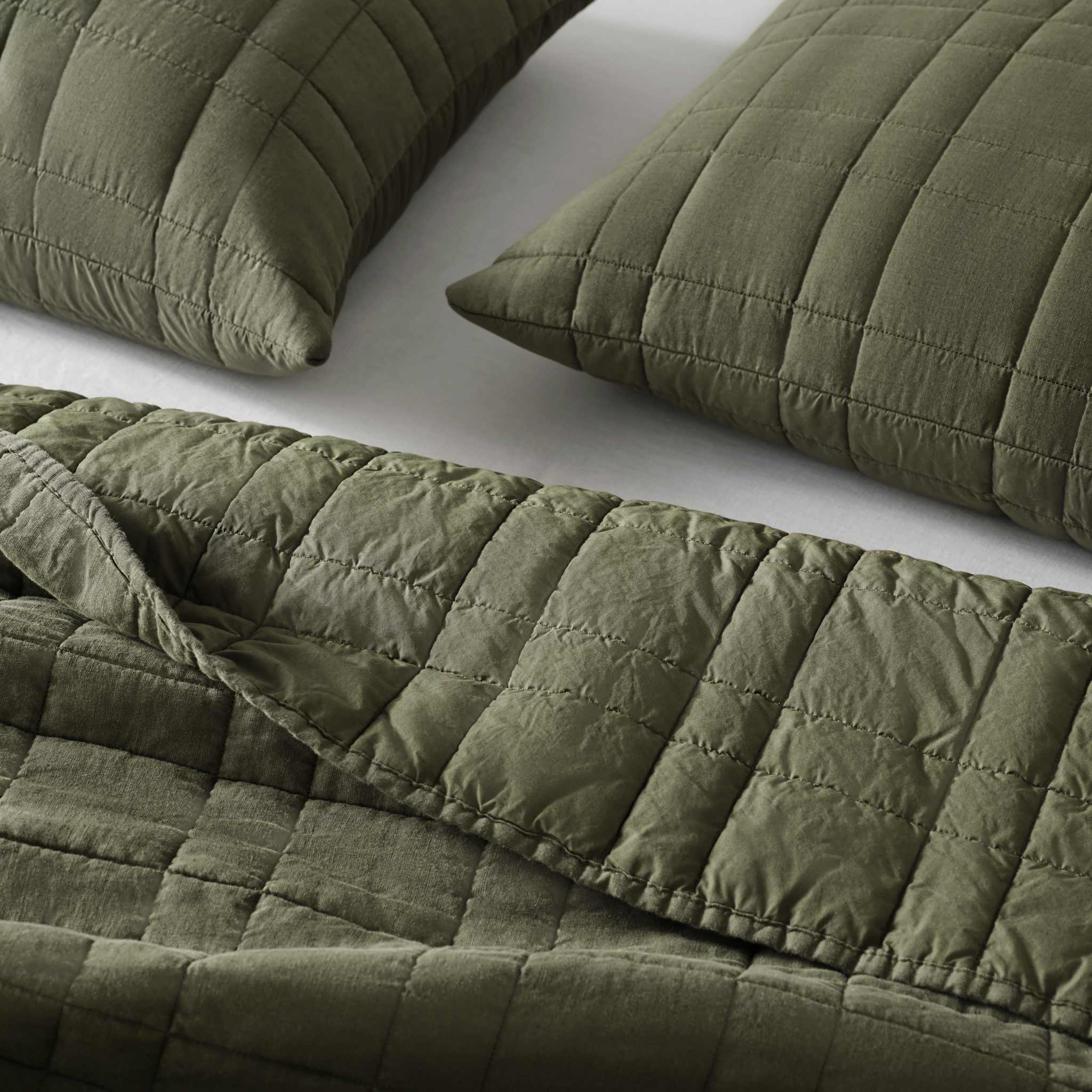 Washed European Linen Quilt - Image 11