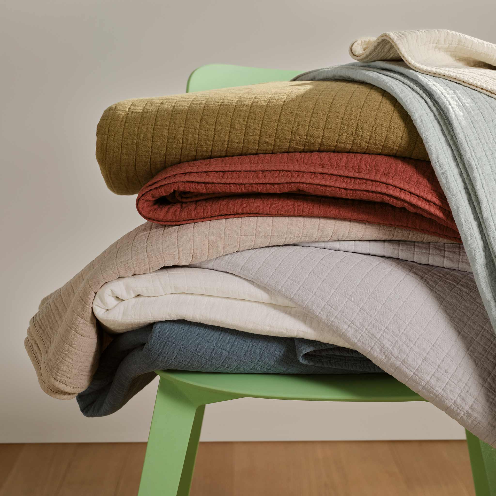 Weekend Wash Bed Blanket - Image 17